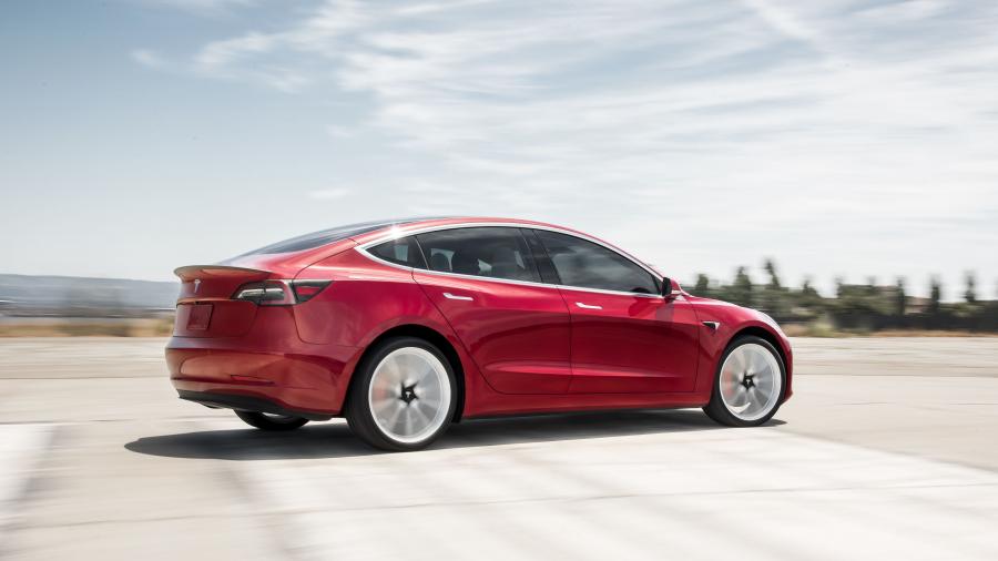  Tesla Model 3 2017 года  (US) (фото 24 из 49)